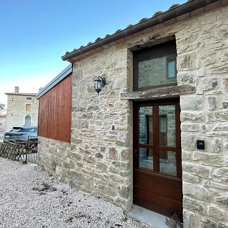 Vittoria -country House-il Fienile *
